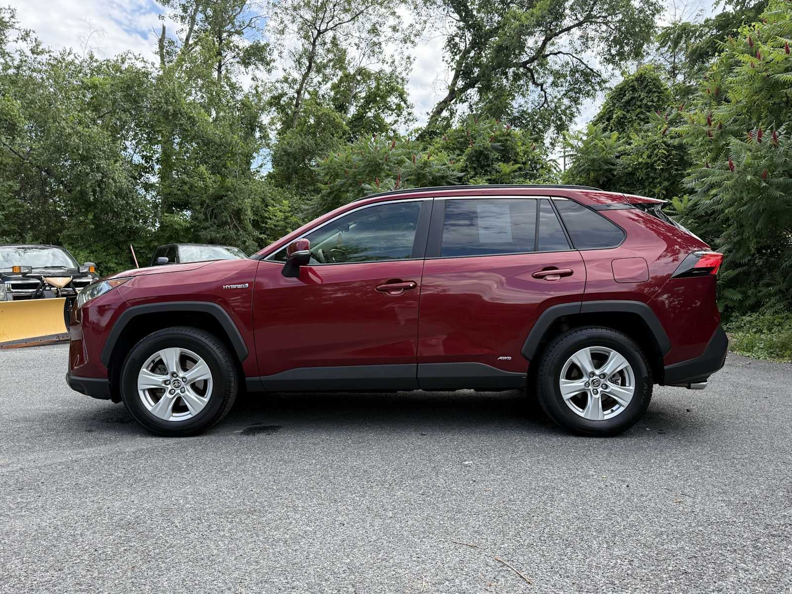 2020 Toyota RAV4 Hybrid XLE
