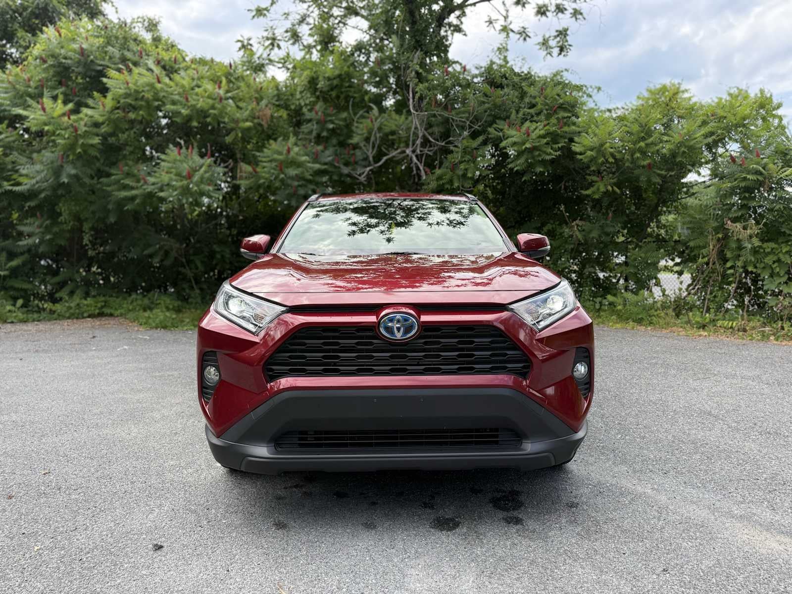 2020 Toyota RAV4 Hybrid XLE