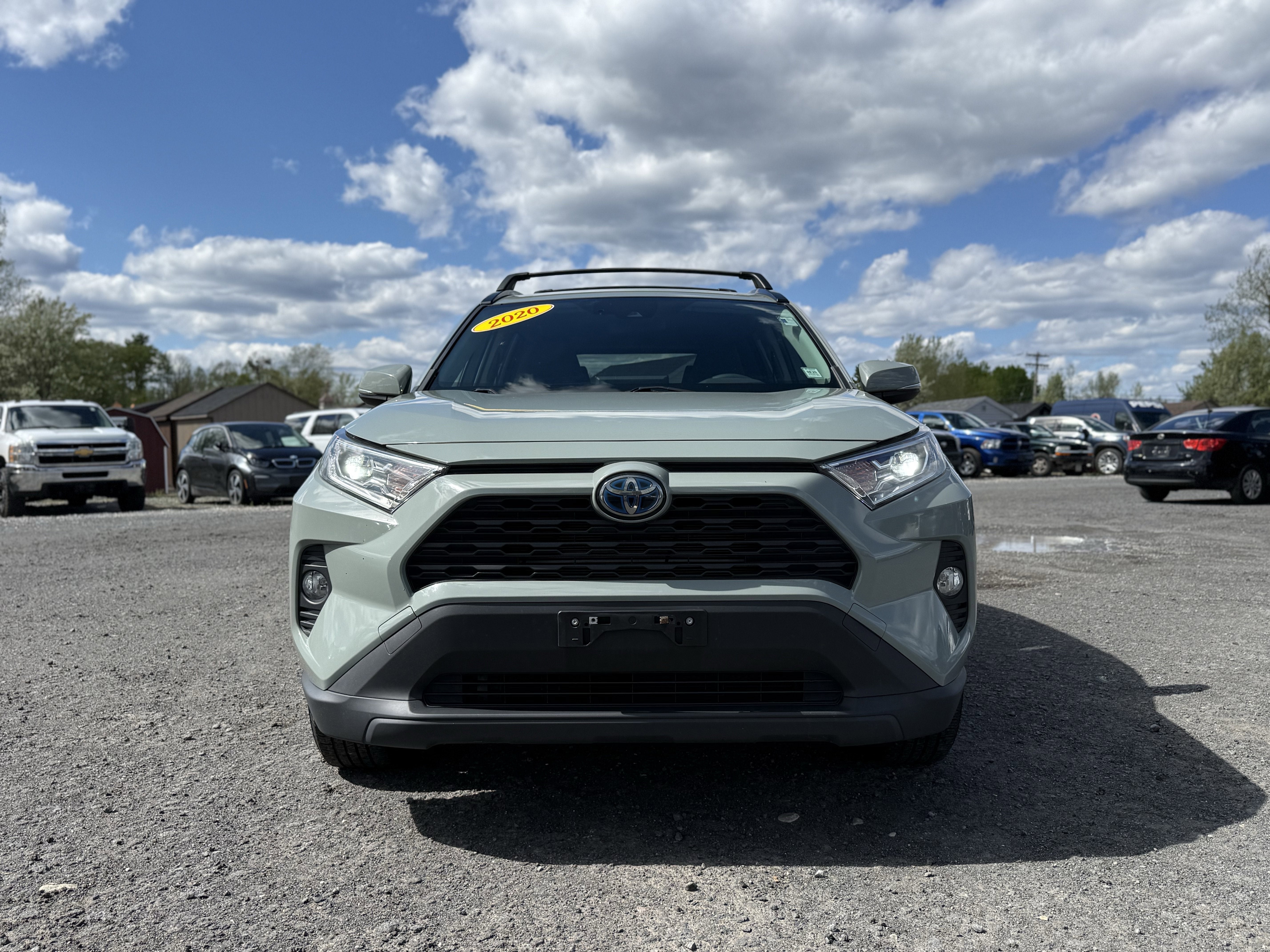 2020 Toyota RAV4 Hybrid XLE