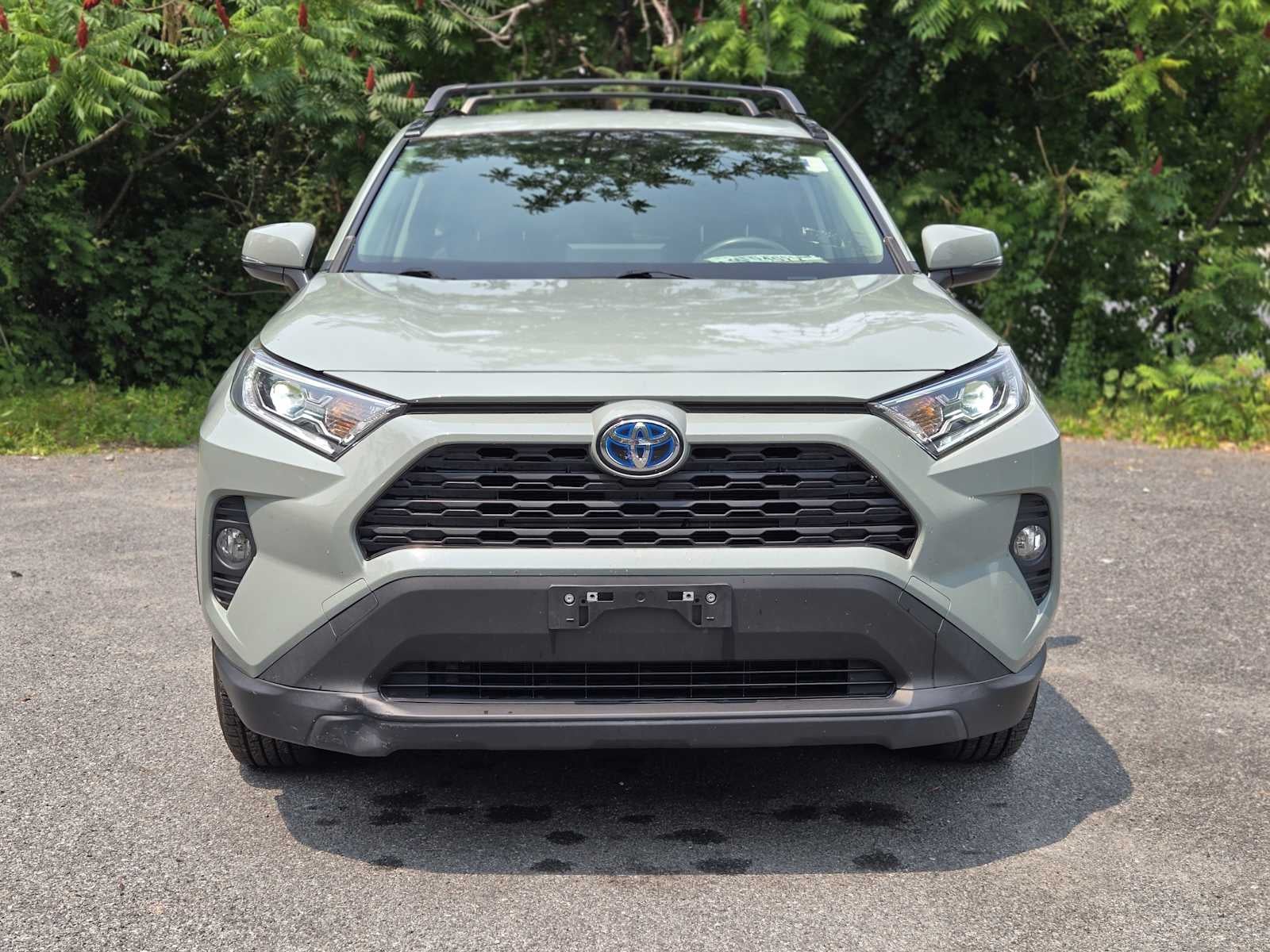 2020 Toyota RAV4 Hybrid XLE