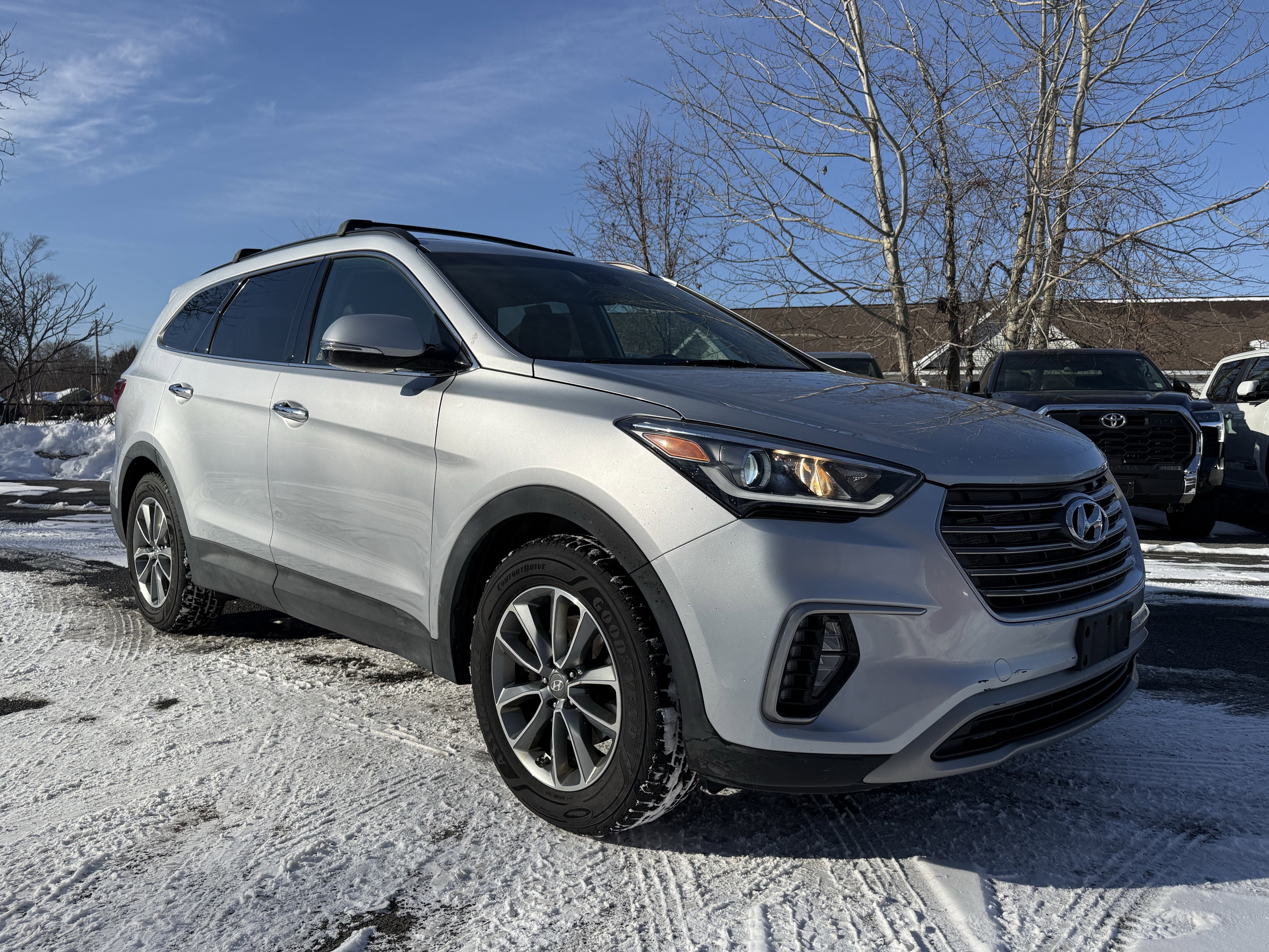 2017 Hyundai Santa Fe SE