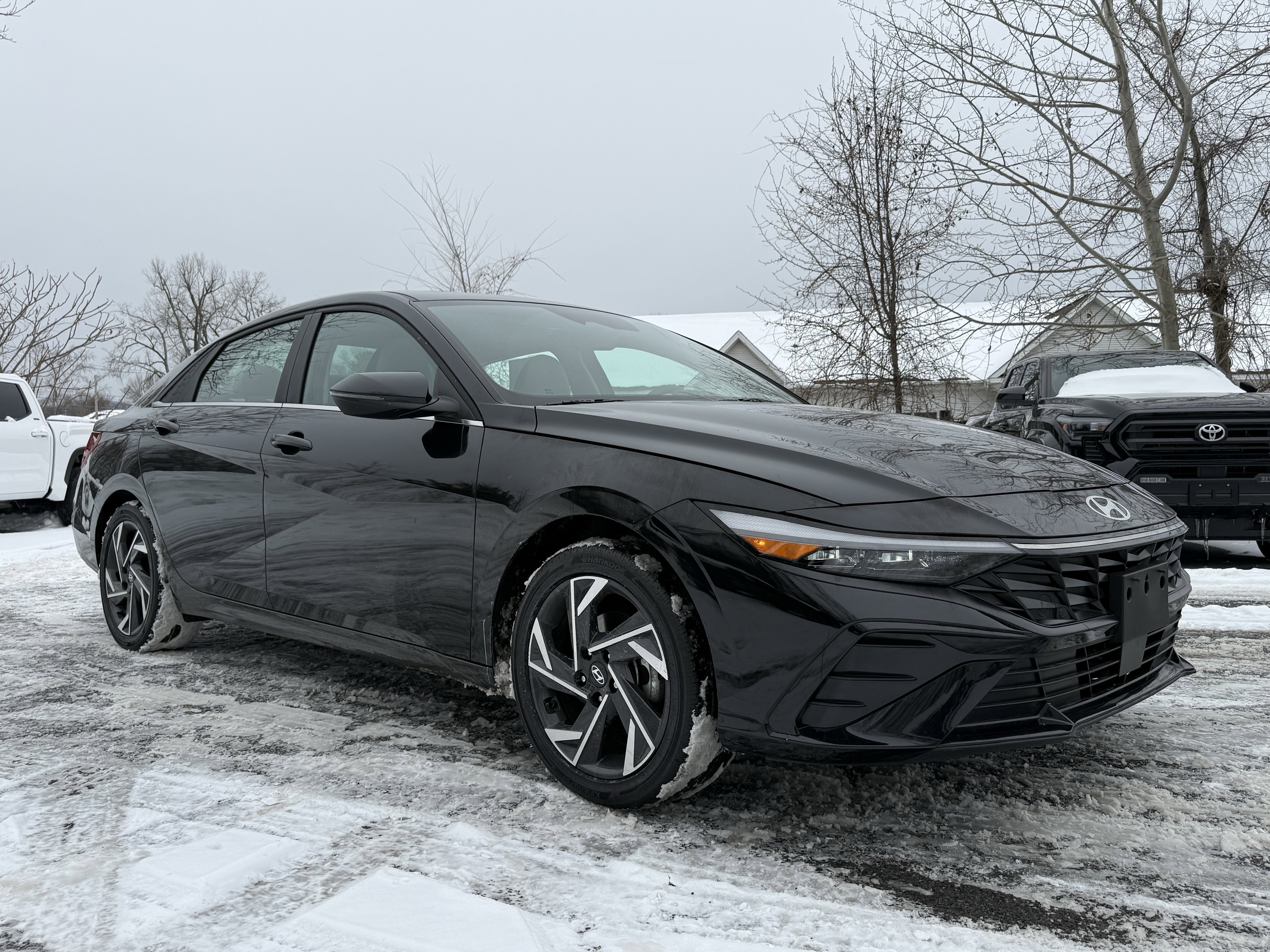 2024 Hyundai Elantra Hybrid Limited