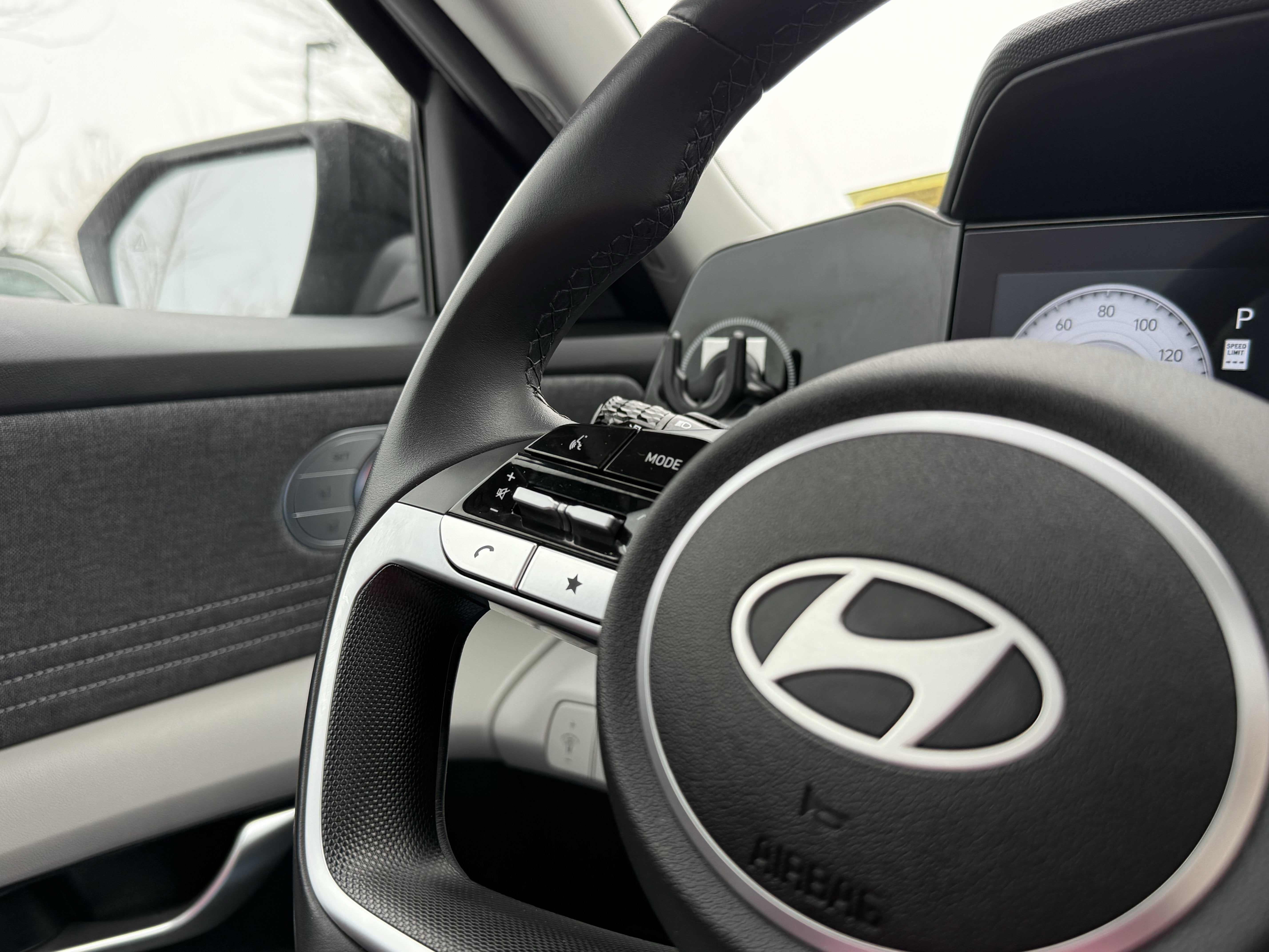 2024 Hyundai Elantra Hybrid Limited