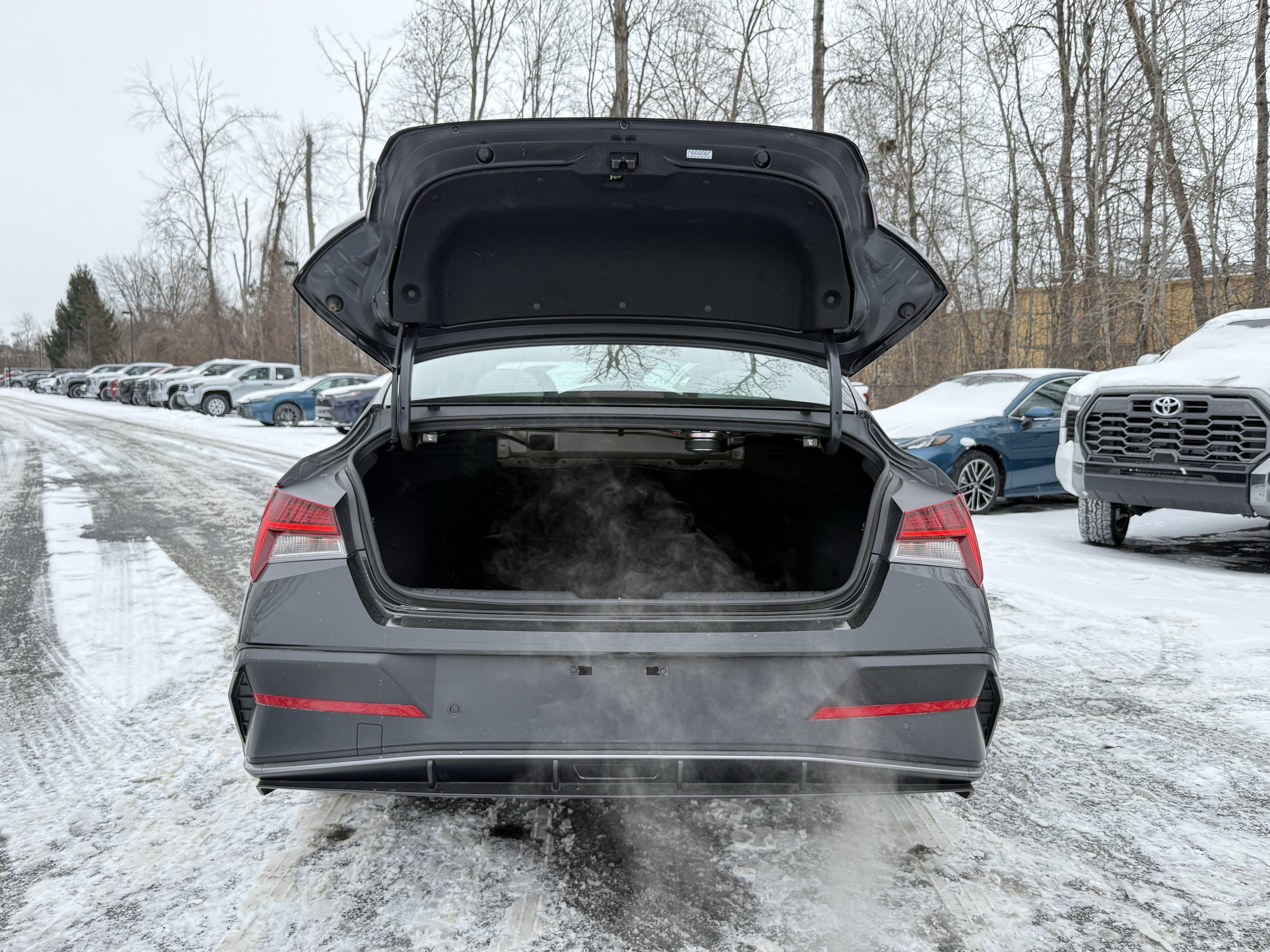 2024 Hyundai Elantra Hybrid Limited