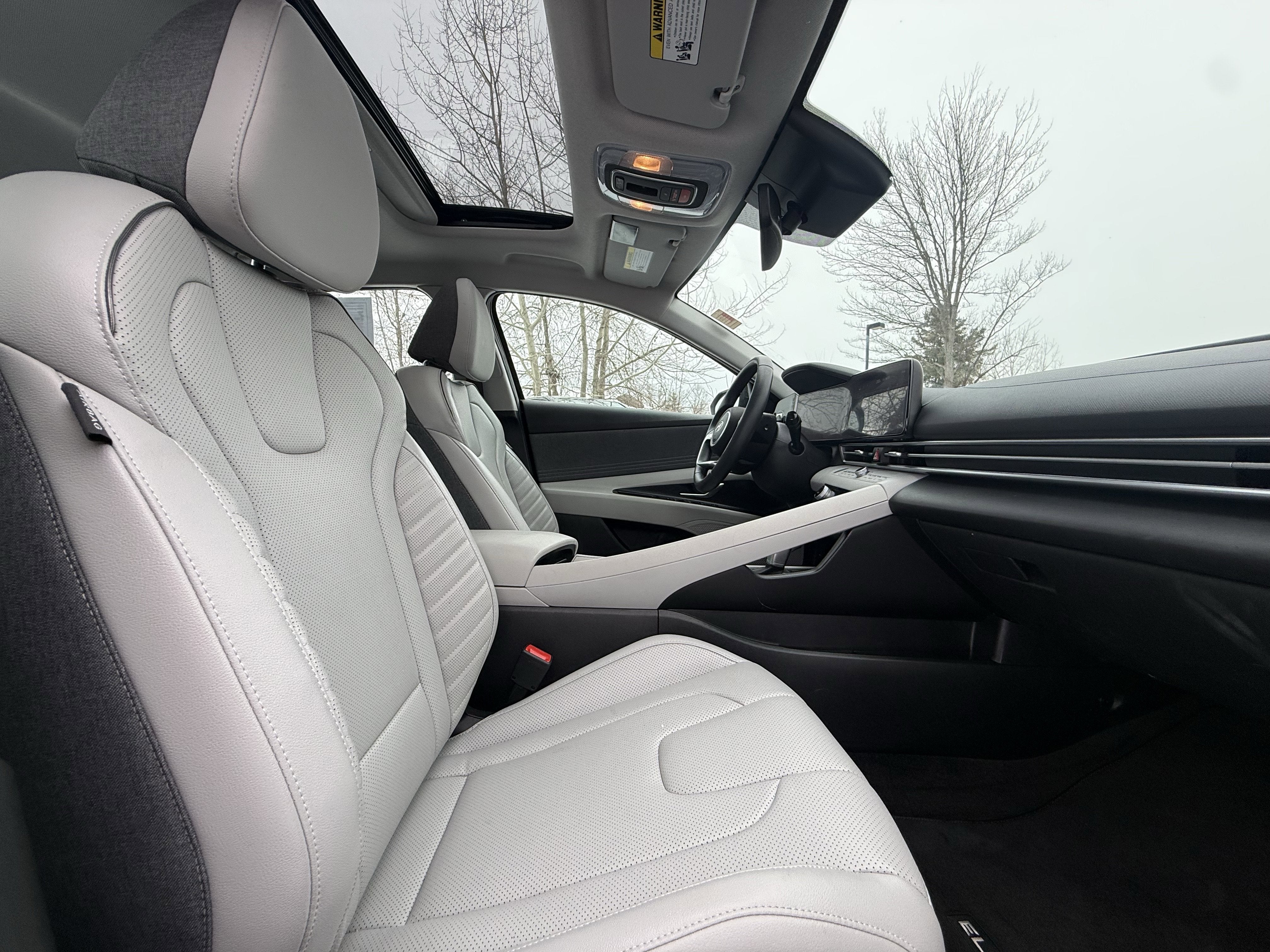 2024 Hyundai Elantra Hybrid Limited