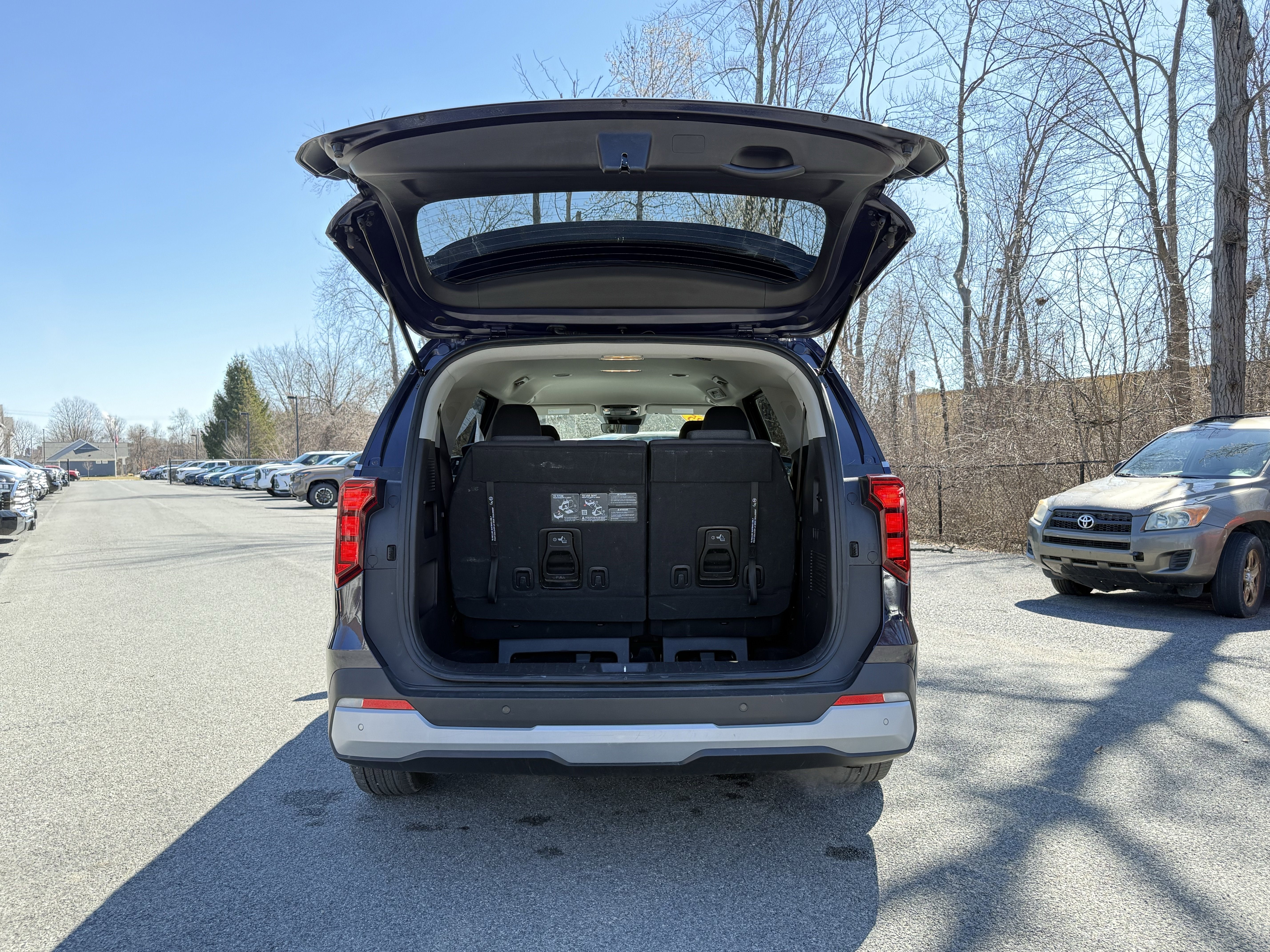 2025 Kia Carnival LX