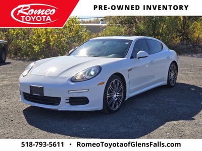 2015 Porsche Panamera Base