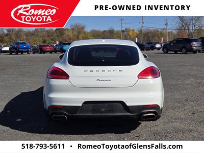 2015 Porsche Panamera Base