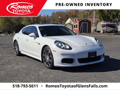 2015 Porsche Panamera Base