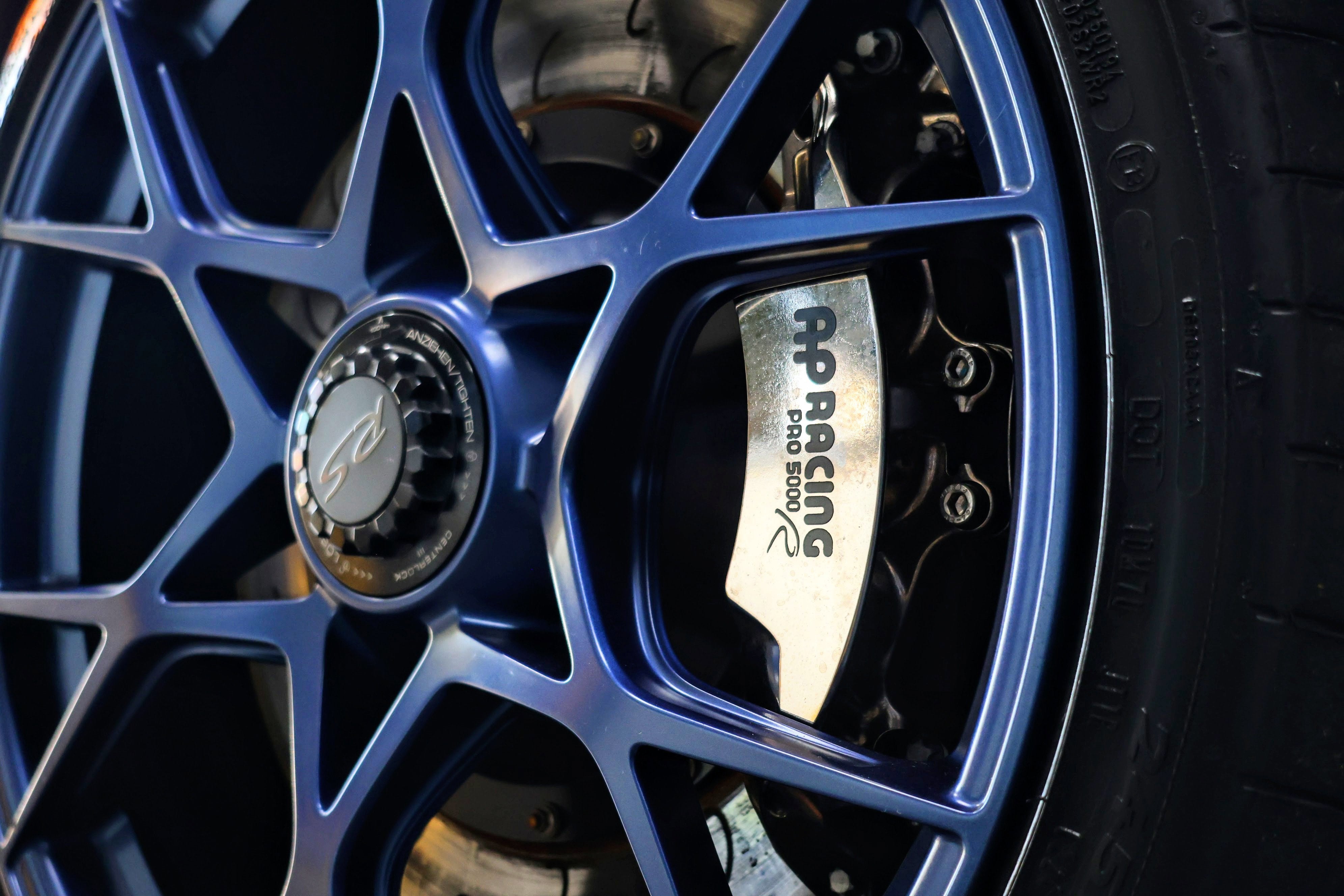 2024 Porsche 718 Cayman GT4 RS