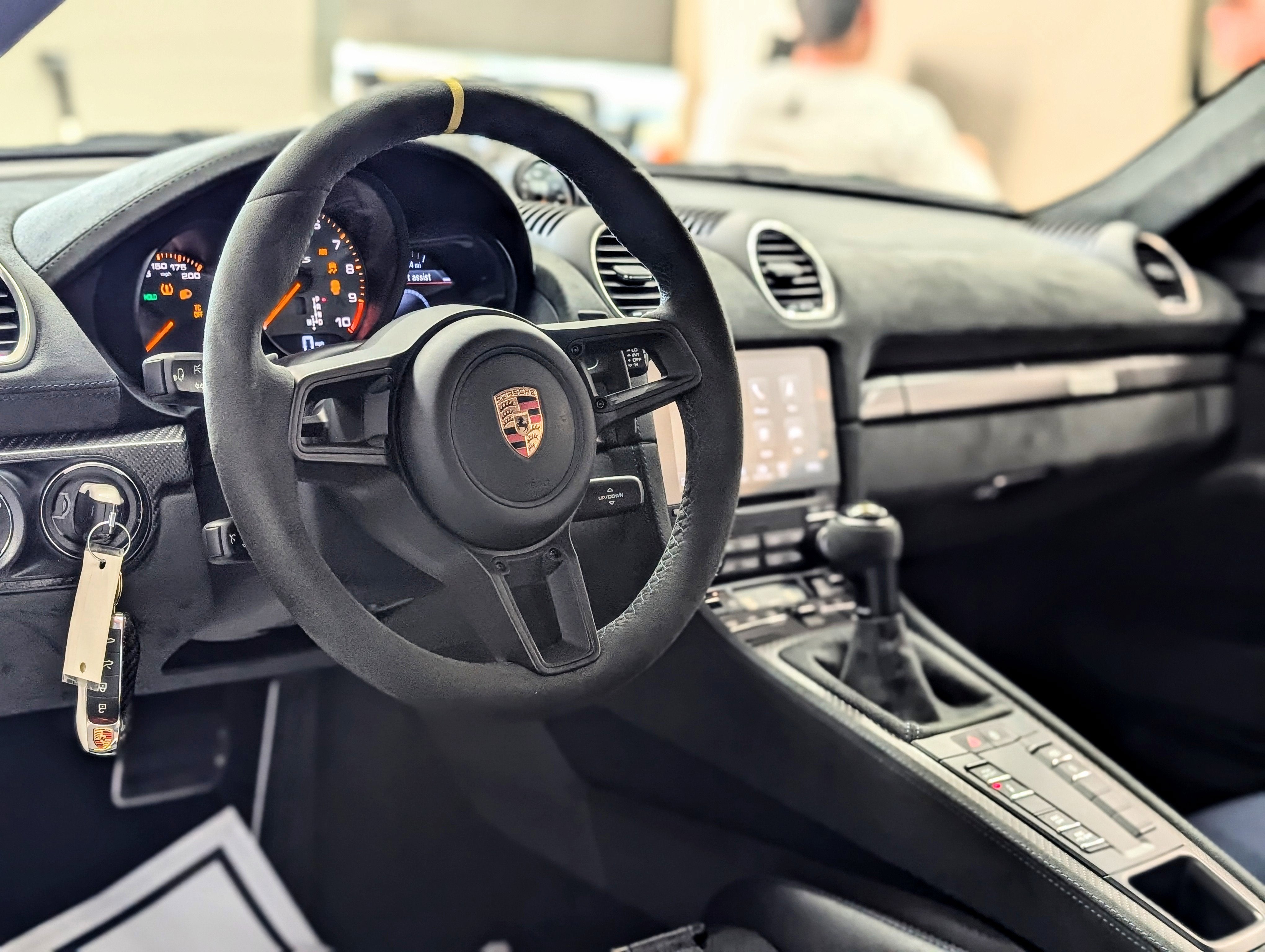 2024 Porsche 718 Cayman GT4 RS