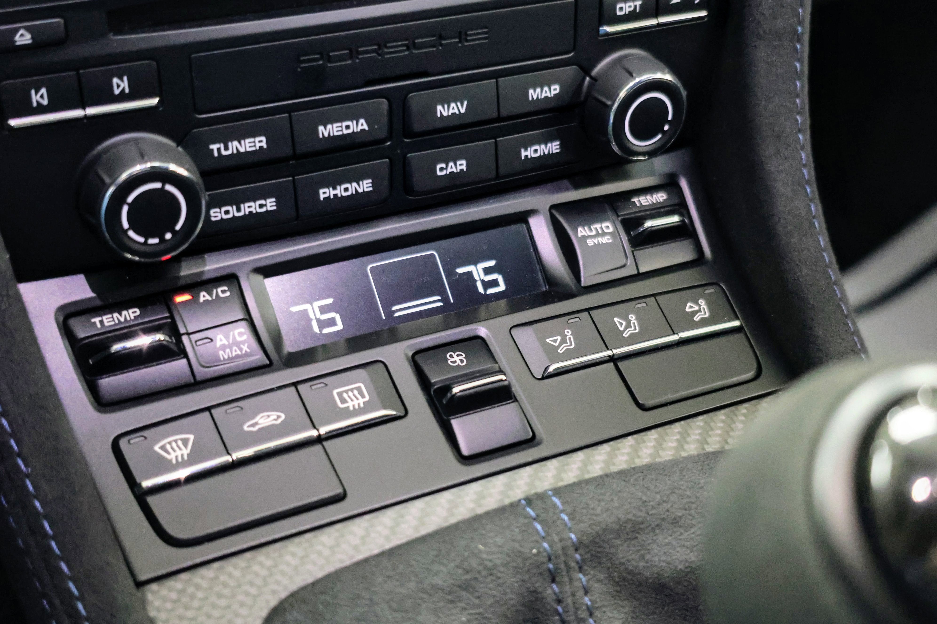 2024 Porsche 718 Cayman GT4 RS