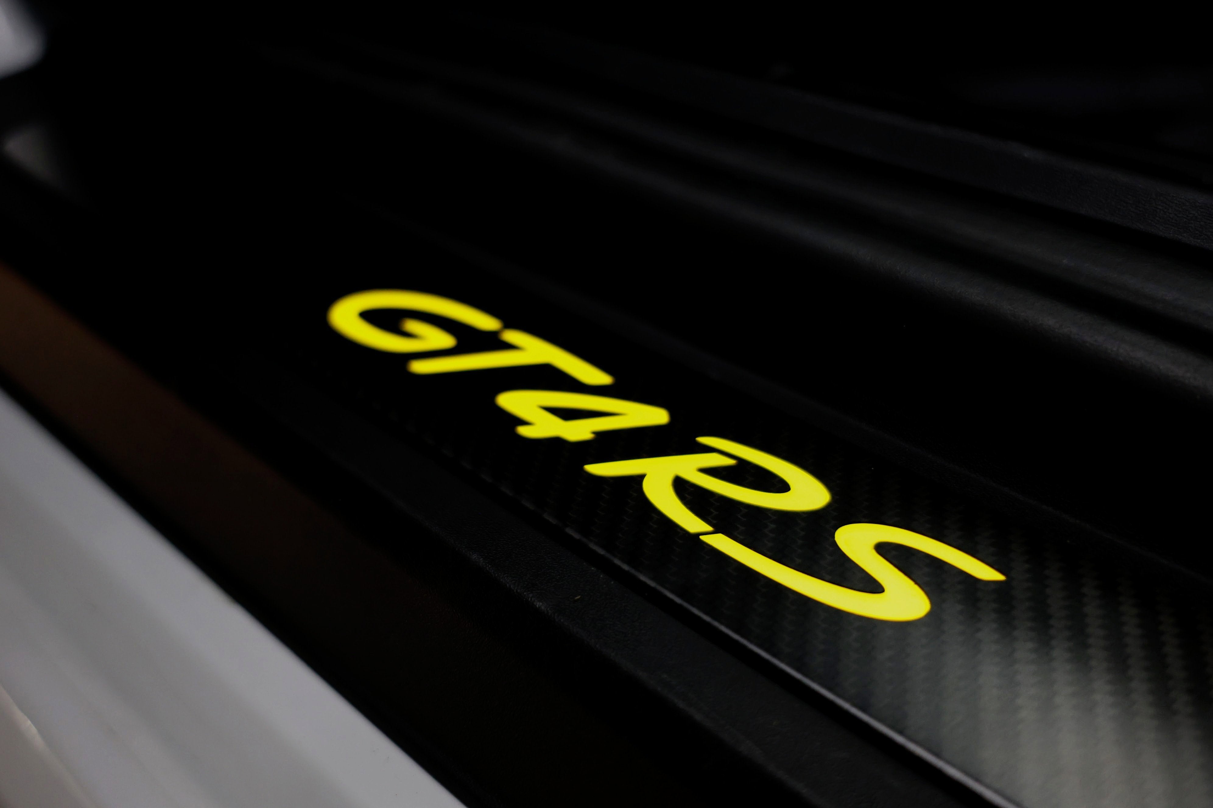 2024 Porsche 718 Cayman GT4 RS