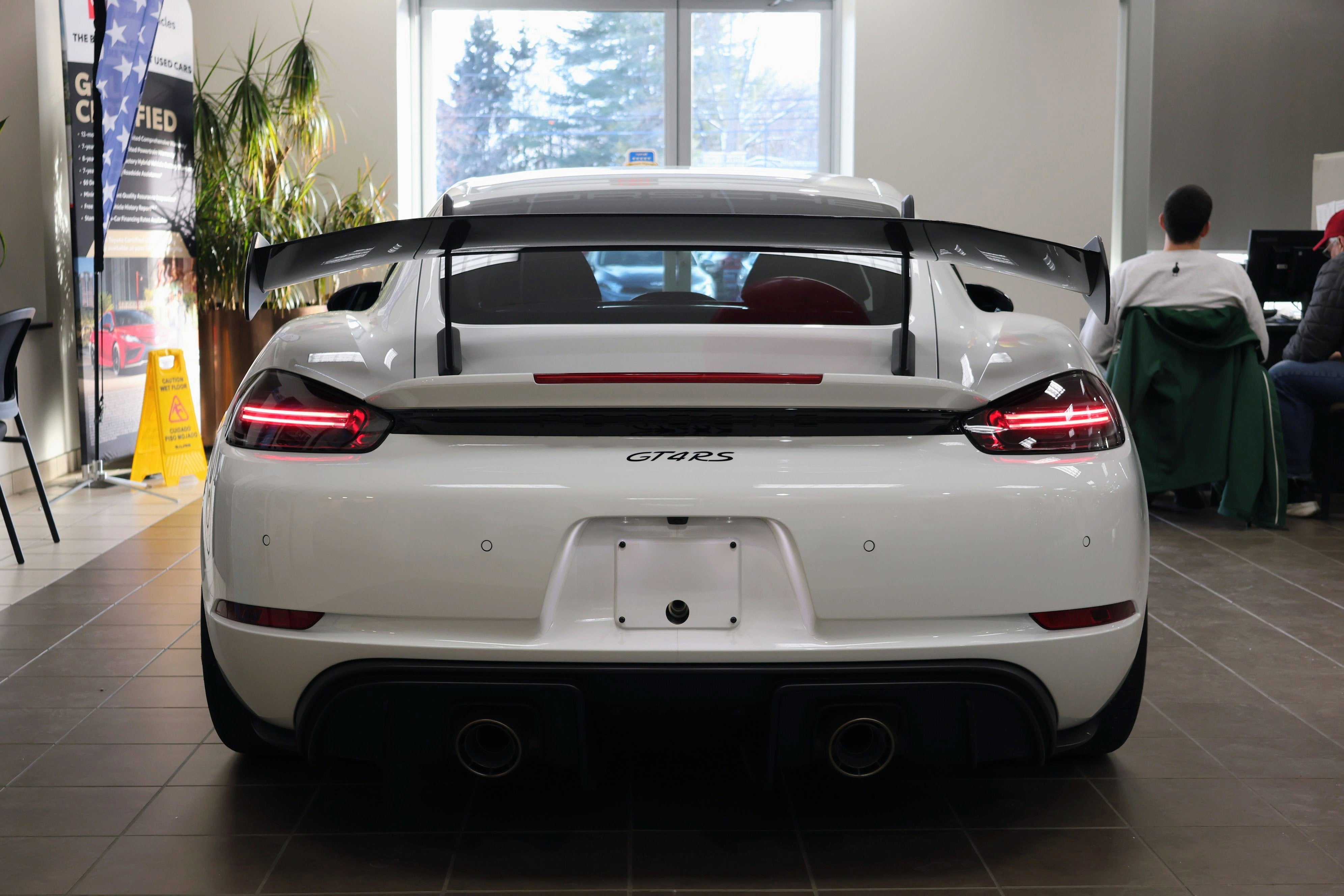 2024 Porsche 718 Cayman GT4 RS