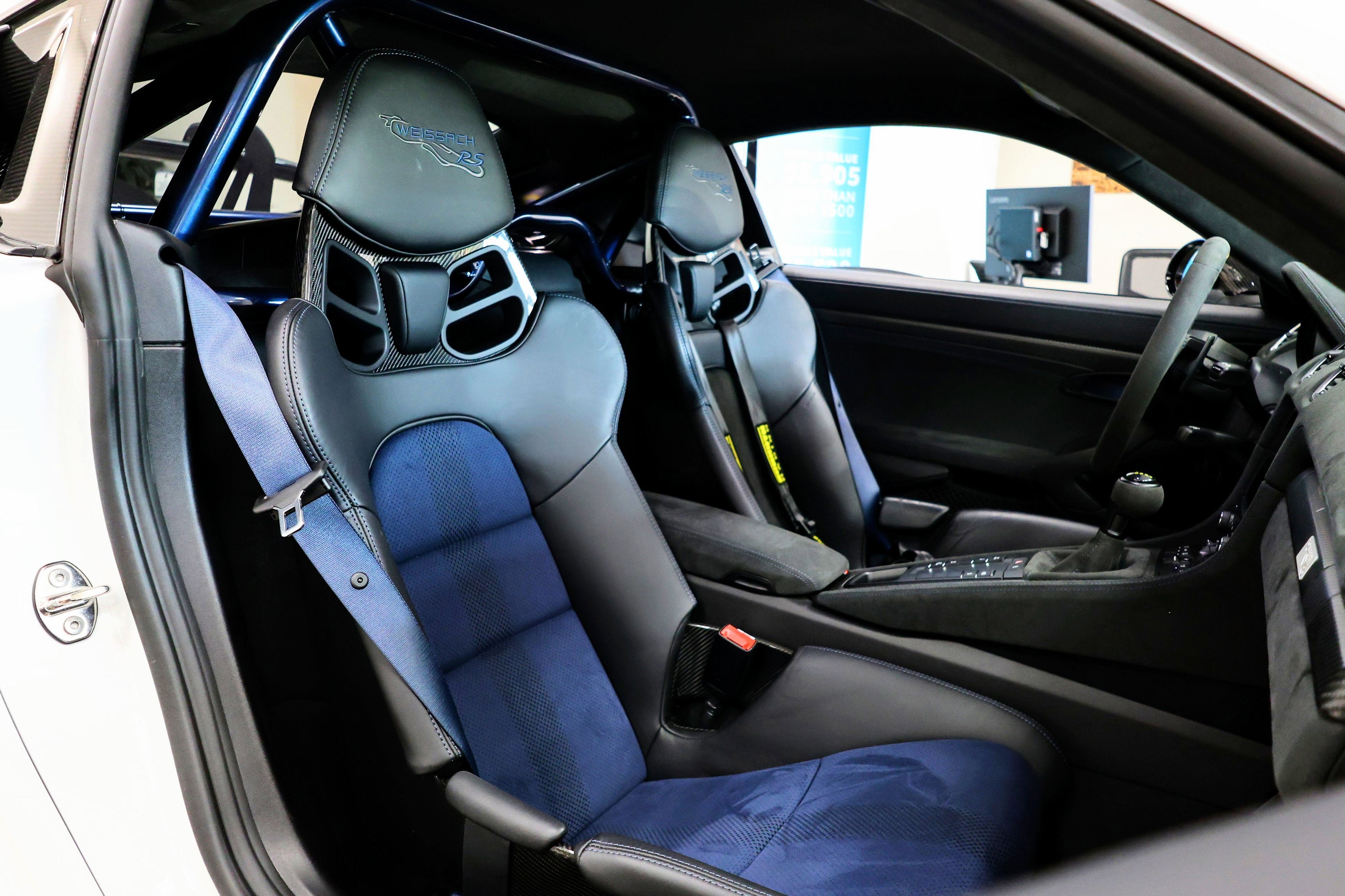 2024 Porsche 718 Cayman GT4 RS