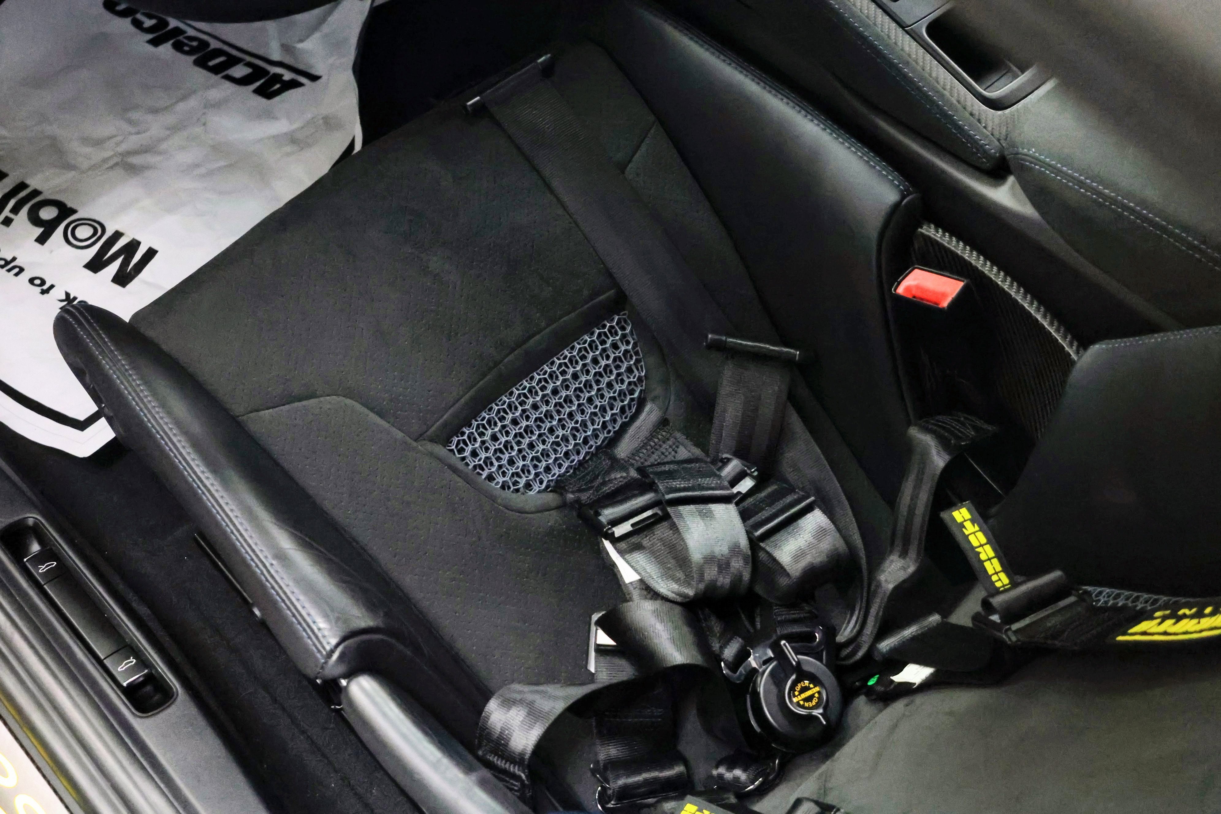 2024 Porsche 718 Cayman GT4 RS