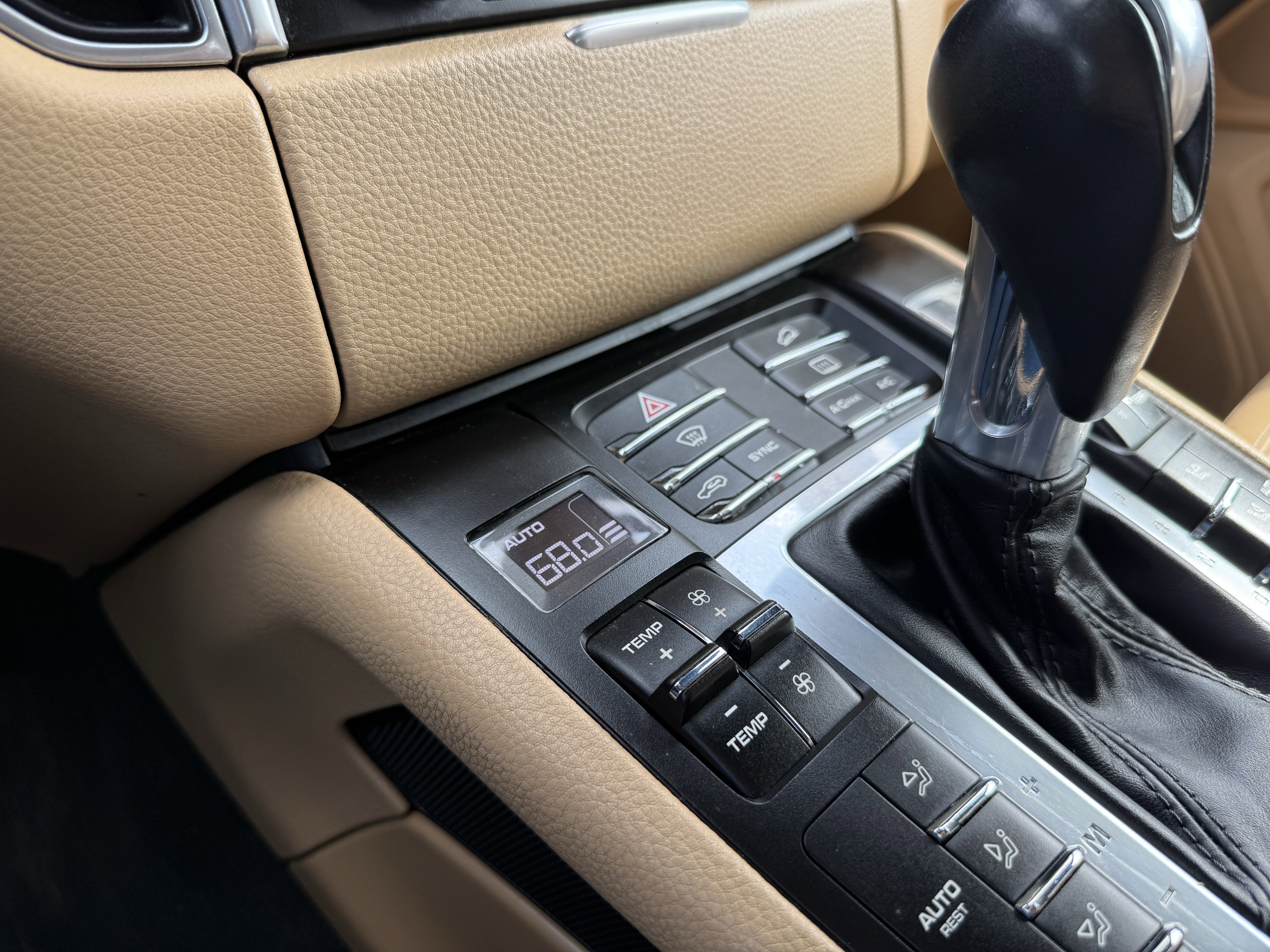 2017 Porsche Macan Base