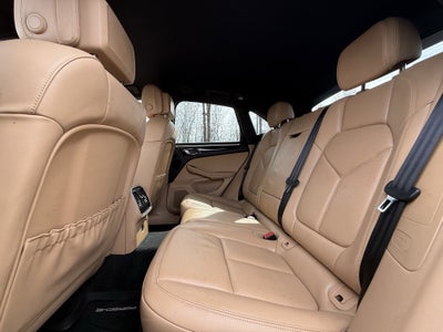 2017 Porsche Macan Base