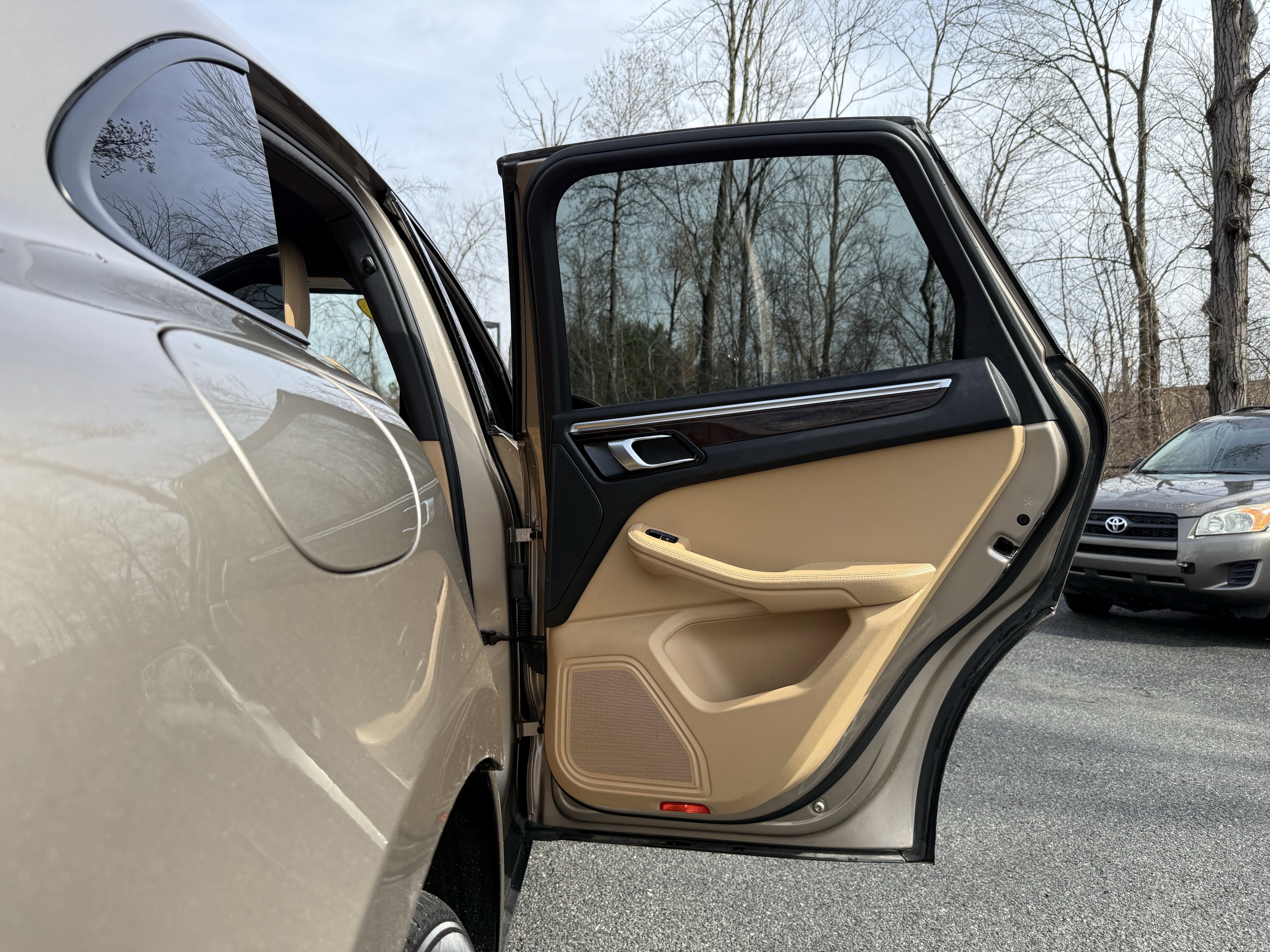 2017 Porsche Macan Base