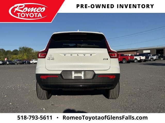 2024 Volvo XC40 Plus - Photo 11