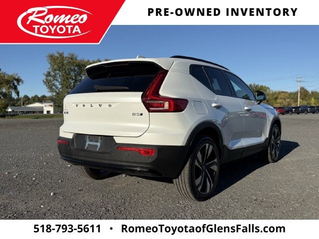 2024 Volvo XC40 Plus - Photo 12