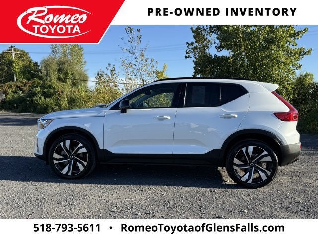 2024 Volvo XC40 Plus - Photo 9