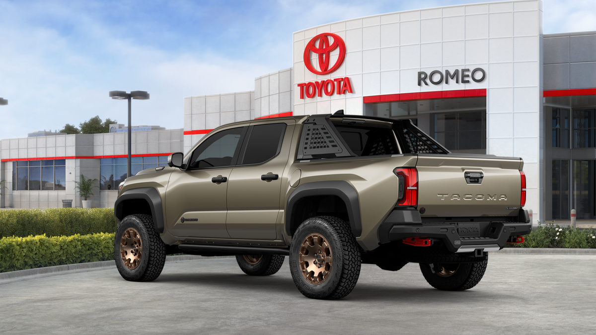 2026 Toyota Tacoma i-FORCE MAX Tacoma Trailhunter