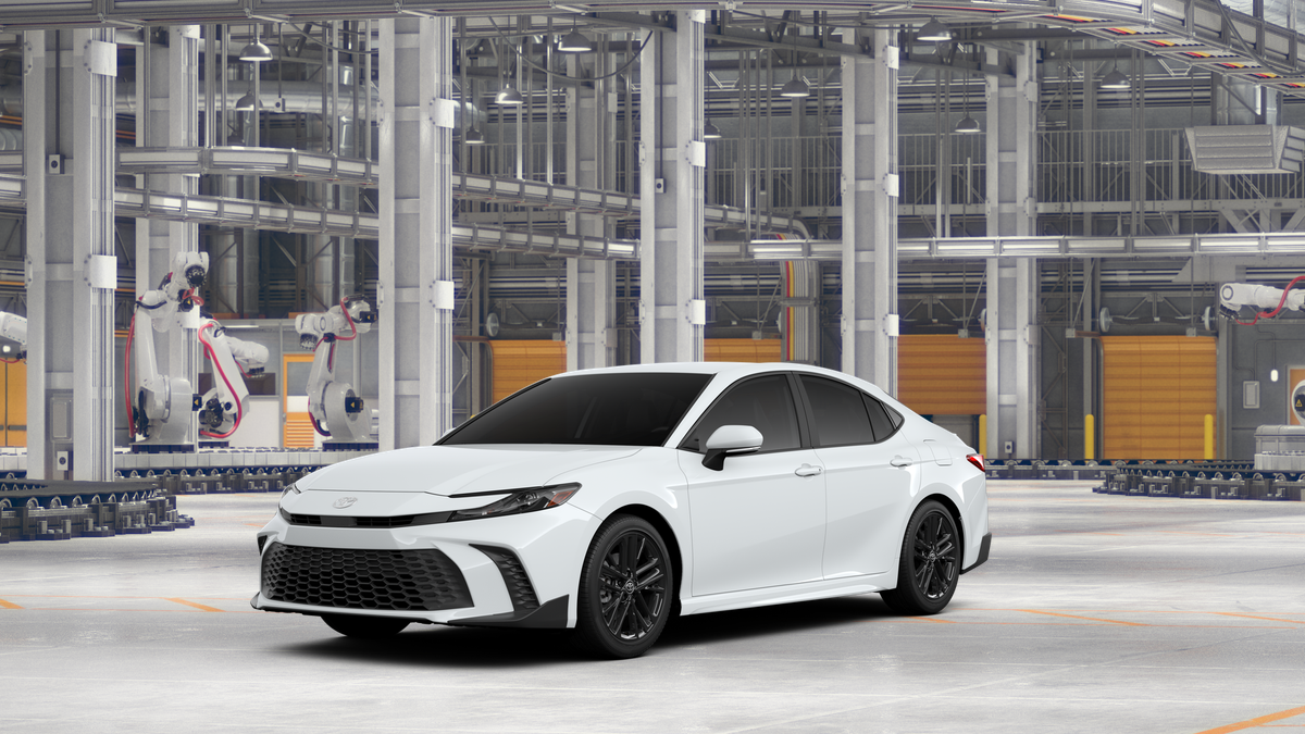 2026 Toyota Camry SE AWD Hybrid's photo