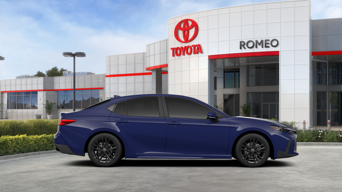 2026 Toyota Camry SE AWD
