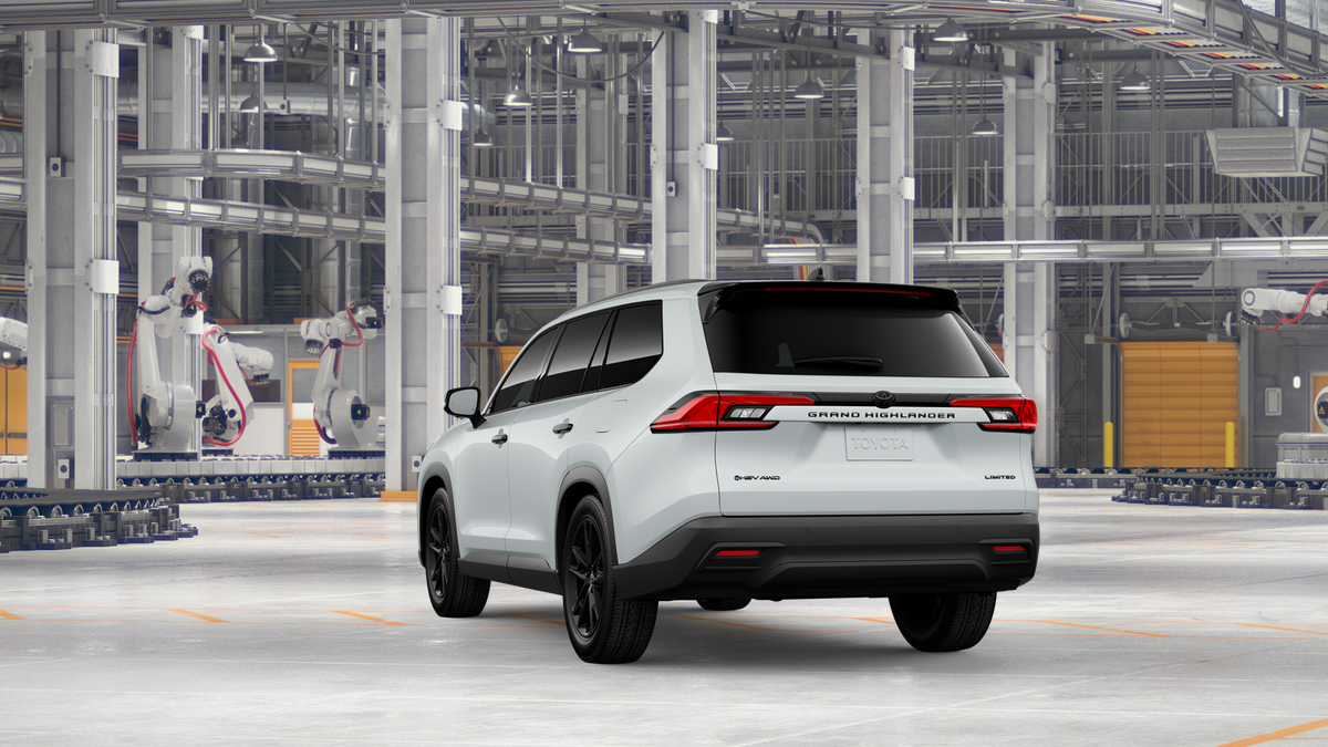 2026 Toyota Grand Highlander Hybrid Nightshade