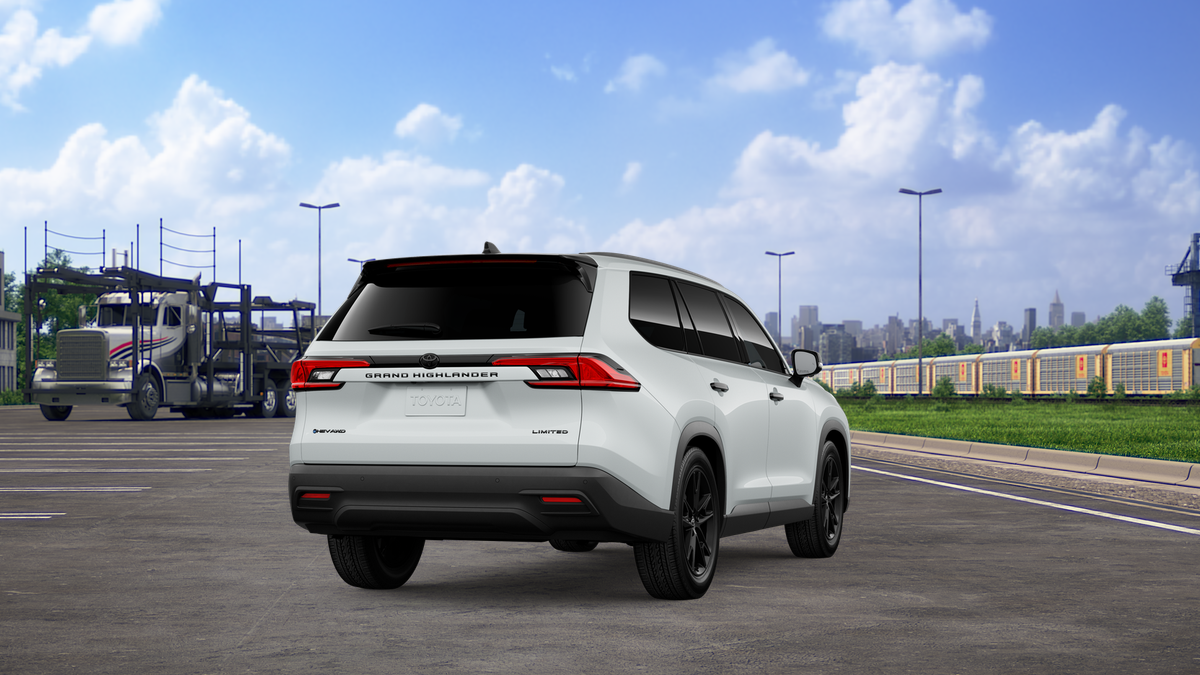 2026 Toyota Grand Highlander Hybrid Nightshade