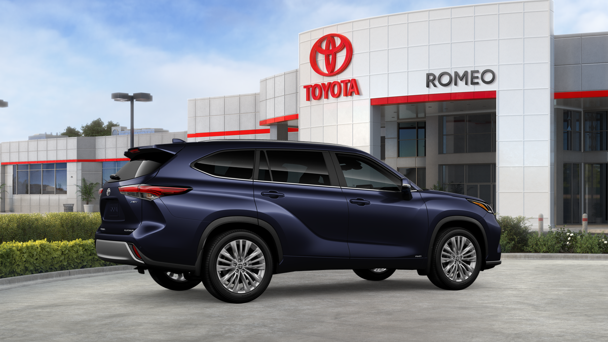 2026 Toyota Highlander Hybrid Platinum