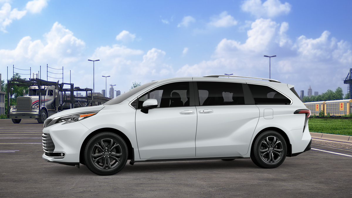 2026 Toyota Sienna Platinum