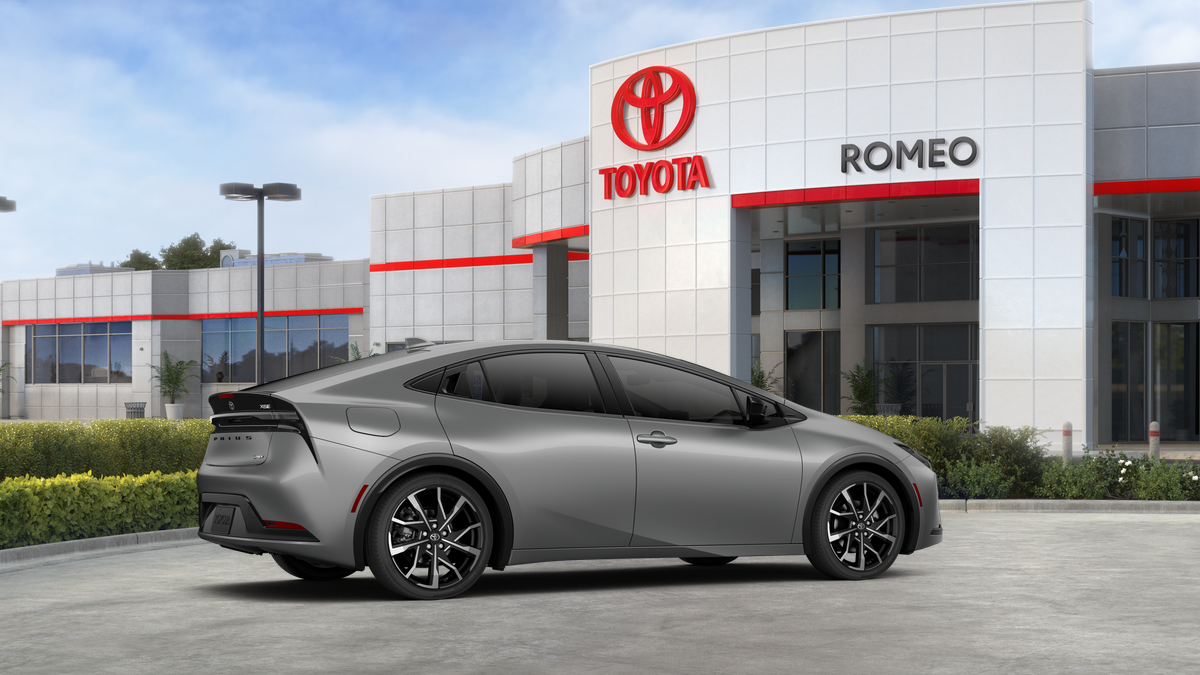 2027 Toyota Prius Plug-in Hybrid XSE