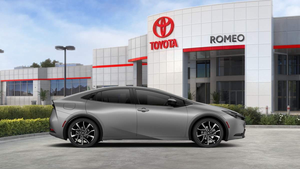 2027 Toyota Prius Plug-in Hybrid XSE