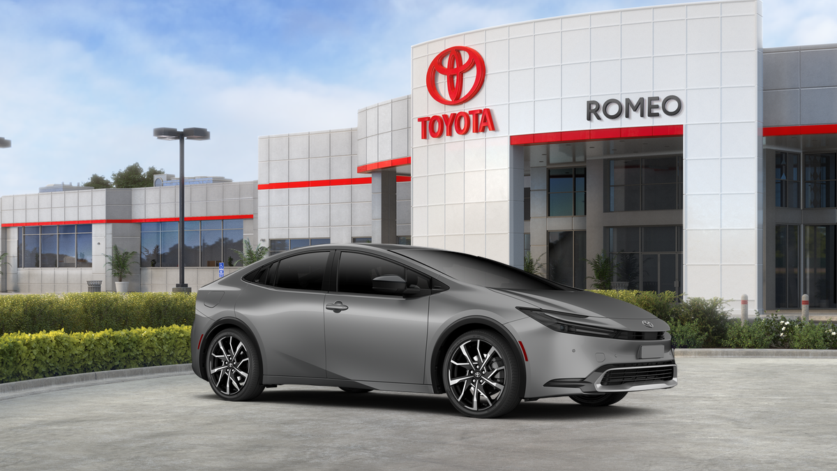 2027 Toyota Prius Plug-in Hybrid XSE