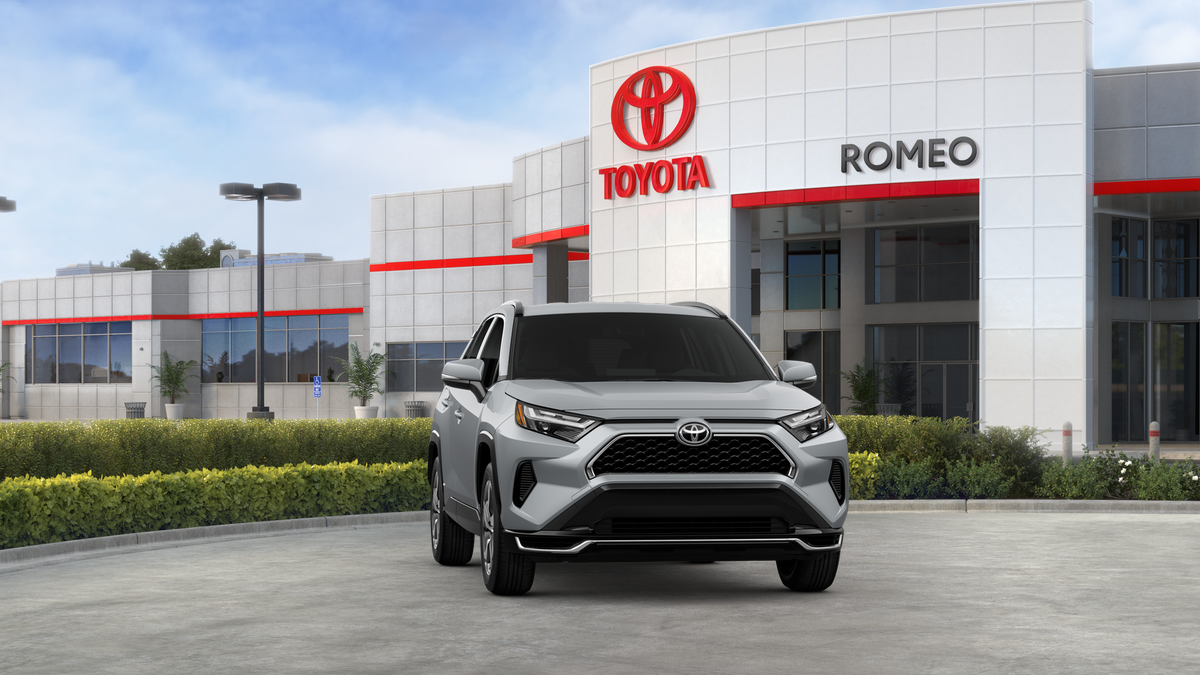 2025 Toyota RAV4 Plug-in Hybrid SE
